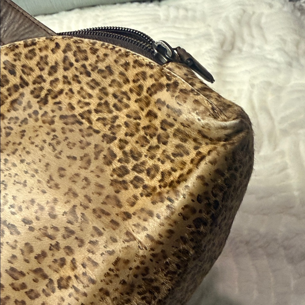 Bottega Veneta Leopard Calf Hair Dome Handbag Made in Italy - Picture 7 of 10
